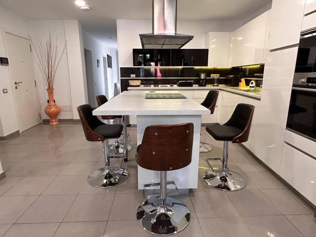 Hjs Guest House - The Majestic Loft Las Palmas de Gran Canaria Ngoại thất bức ảnh